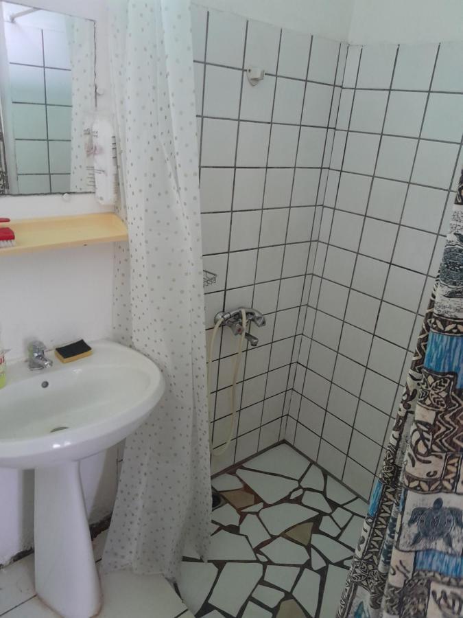 Ravehei Smile Relais 2 Moorea Afareaitu المظهر الخارجي الصورة